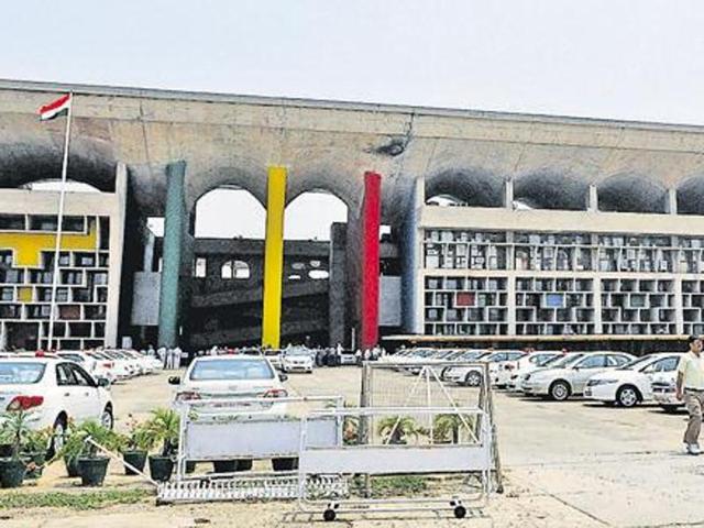 UT chief architect, Kapil Setia, in his communiqué to the high court’s registrar general on October 13 has said the proposed changes were ‘not desirable’.(HT File Photo)