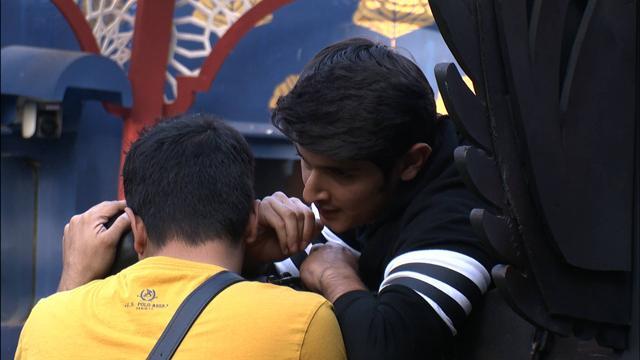 Will Karan give up the precious picture for Rohan? (Colors) Will Karan give up the precious picture for Rohan? (Colors)