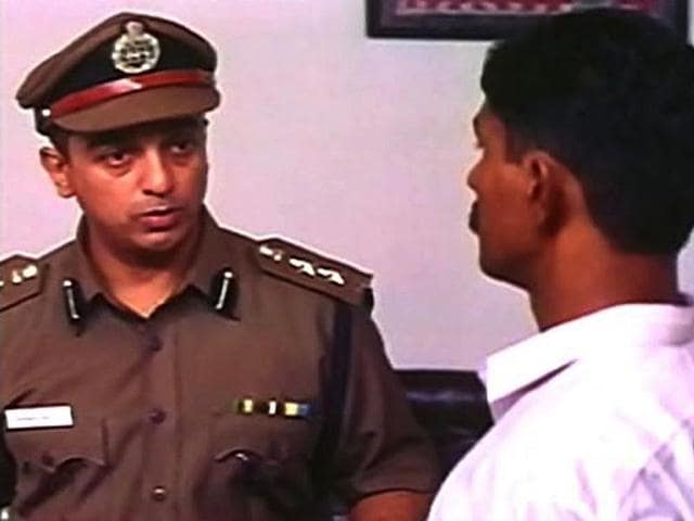 In Kuruthipunal, Kamal Haasan was a police officer. In Kuruthipunal, Kamal Haasan was a police officer.