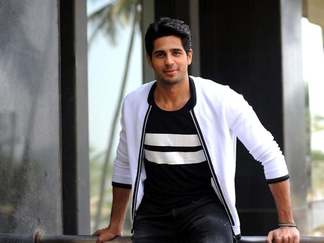 Actor Sidharth Malhotra talks about growing up, living away from home and his parents’ reaction to his link-up with actor Alia Bhatt.(AFP) Actor Sidharth Malhotra talks about growing up, living away from home and his parents’ reaction to his link-up with actor Alia Bhatt.(AFP)