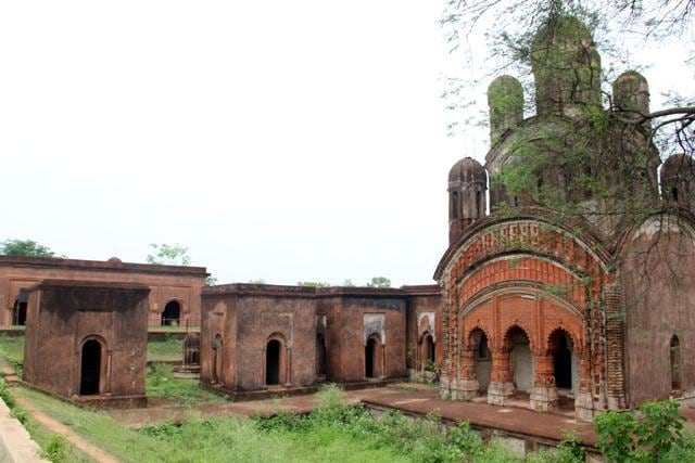 Yasin Pathan’s campaign has resulted in 18 of the temples getting restored by the Archaeological Survey of India. (Samir Mondal/HT Photo )