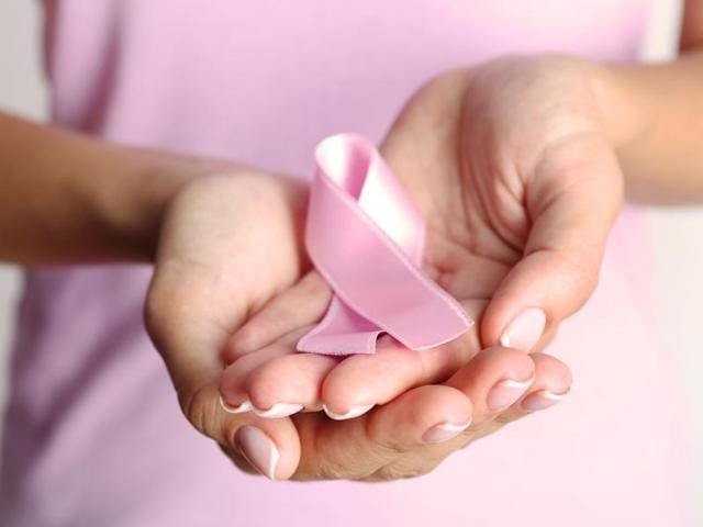 ‘Non-lump’ symptoms of breast cancer include nipple abnormalities, breast pain, skin abnormalities, ulceration, shape abnormalities and an infected or inflamed breast.(Shutterstock)