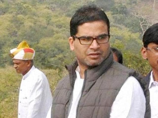 Prashant Kishor has already met Samajwadi Party (SP) patriarch Mulayam Singh Yadav, the chief minister’s father, in New Delhi and Lucknow — apparently to discuss a potential partnership. (HT File) Prashant Kishor has already met Samajwadi Party (SP) patriarch Mulayam Singh Yadav, the chief minister’s father, in New Delhi and Lucknow — apparently to discuss a potential partnership. (HT File)