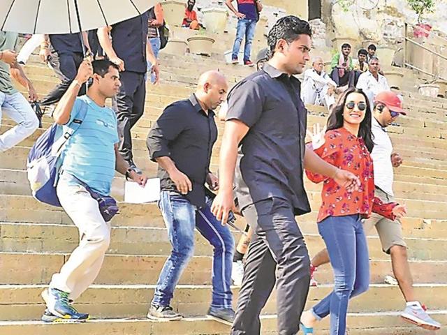 Shradha Kapoor shooting at Maan Mahel Ghat in Varanasi.(Adarsh Gupta/HT Photo)