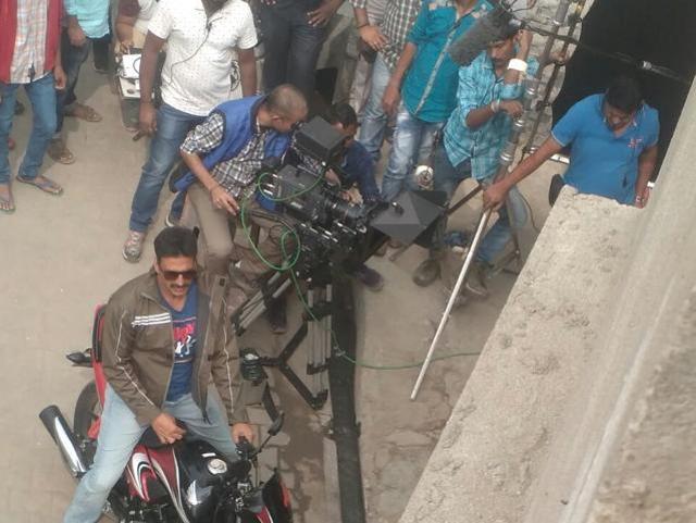 Akshay Kumar shooting in Mathura for Toilet: Ek Prem Katha. (HT Photo) Akshay Kumar shooting in Mathura for Toilet: Ek Prem Katha. (HT Photo)