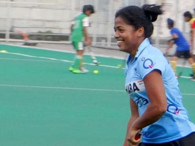 Deepika Thakur won the ‘highest scorer of the tournament’ award after helping India win the Asian Champions Trophy(Hindustan Times)