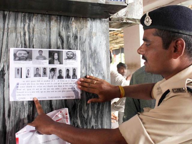 The state government on Monday instituted a judicial inquiry into the jailbreak and encounter cases, bypassing a demand for an investigation by the National Investigation Agency.(File photo) The state government on Monday instituted a judicial inquiry into the jailbreak and encounter cases, bypassing a demand for an investigation by the National Investigation Agency.(File photo)