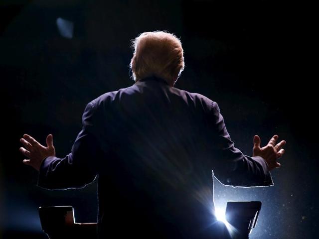 This year, the race could stretch well into the night if the final polls are correct and some of the states, especially Florida, are in near-dead heats. Here the Republican US presidential candidate Donald Trump addresses a Trump for President campaign rally on November 30, 2015. (REUTERS photo)