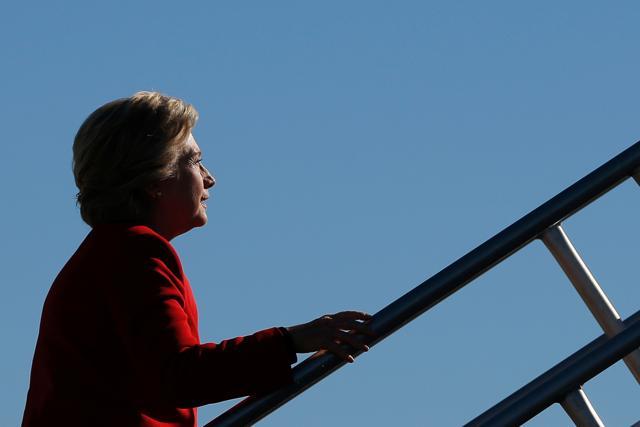 U.S. Democratic presidential nominee Hillary Clinton boards her plane after a campaign rally in Pittsburgh on the final day of campaigning before the election. (REUTERS)