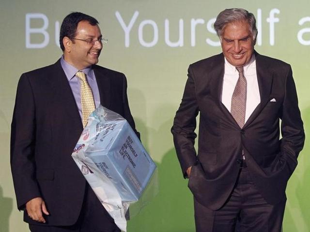 File photo of Ratan Tata with ousted chairman Cyrus Mistry.(Reuters)