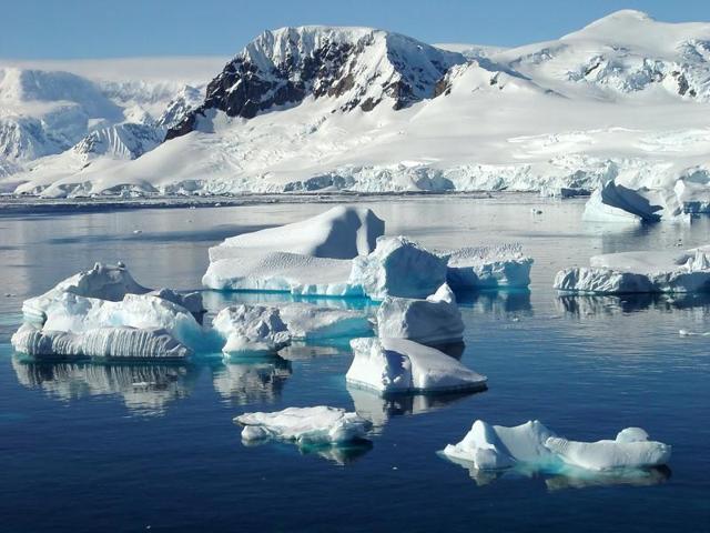 To protect one of the few final frontiers unspoiled by human activity and tourism, The Antarctic Treaty restricts ships with more than 500 passengers from landing sites. Vessels are also restricted to no more than one landing per site, with a maximum of 100 passengers allowed on shore at a time. A ratio of one guide to 20 passengers must also be maintained while ashore. (Shutterstock) To protect one of the few final frontiers unspoiled by human activity and tourism, The Antarctic Treaty restricts ships with more than 500 passengers from landing sites. Vessels are also restricted to no more than one landing per site, with a maximum of 100 passengers allowed on shore at a time. A ratio of one guide to 20 passengers must also be maintained while ashore. (Shutterstock)