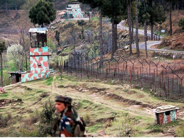 An Indian soldier was killed in Pakistani sniper fire in Machhil sector in Kashmir’s Kupwara district on Wednesday.(PTI File Photo) An Indian soldier was killed in Pakistani sniper fire in Machhil sector in Kashmir’s Kupwara district on Wednesday.(PTI File Photo)