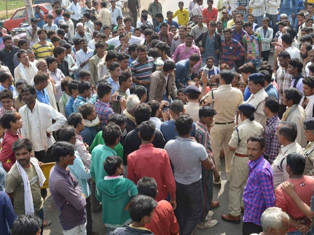 Farmers protesting in Raisen.(HT photo)