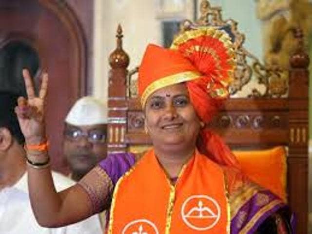 Late on Tuesday, mayor Snehal Ambekar asked the corporators to put stop the protests as Gandhi would continue as the R central ward officer. (HT file photo) Late on Tuesday, mayor Snehal Ambekar asked the corporators to put stop the protests as Gandhi would continue as the R central ward officer. (HT file photo)