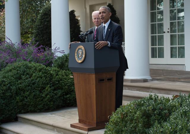 US President Barack Obama (R) together with Vice President Joe Biden addresses the nation publicly for the first time since the shock election of Donald Trump as his successor, on November 9 at the White House in Washnigton, DC. (AFP Photo) US President Barack Obama (R) together with Vice President Joe Biden addresses the nation publicly for the first time since the shock election of Donald Trump as his successor, on November 9 at the White House in Washnigton, DC. (AFP Photo)