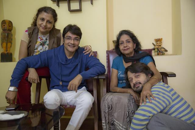 Director duo Shiboprasad and Nandita roped in senior actress Sabitri Chatterjee to play an important role in Praktan. (Windows Production) Director duo Shiboprasad and Nandita roped in senior actress Sabitri Chatterjee to play an important role in Praktan. (Windows Production)