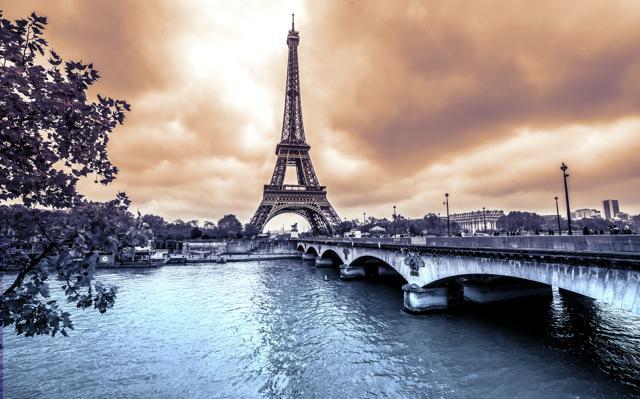 Eiffel Tower, Paris (Shutterstock) Eiffel Tower, Paris (Shutterstock)