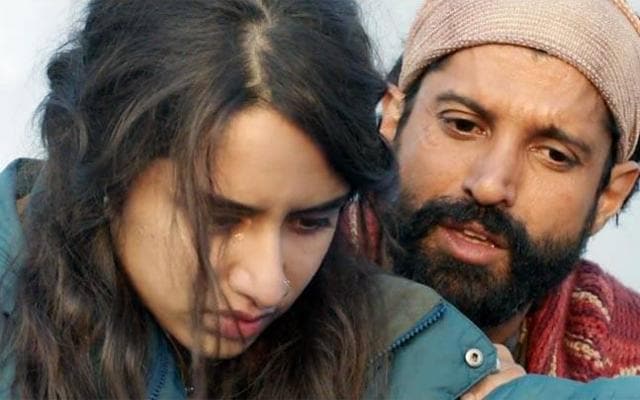 Shraddha and Farhan in a still from Rock On 2. Shraddha and Farhan in a still from Rock On 2.