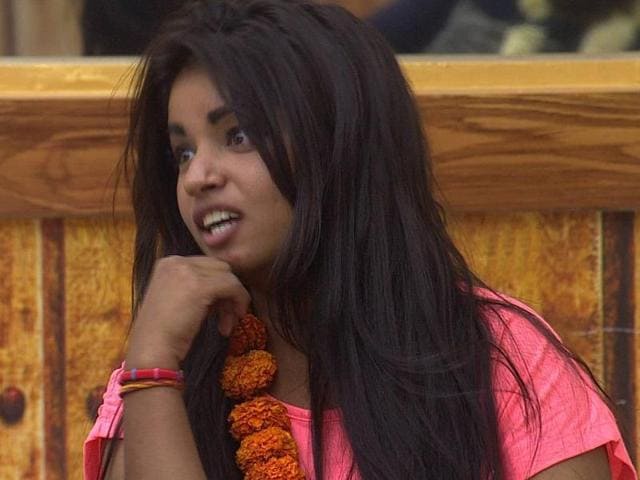 Lokesh Kumari Sharma performs an angry rap when asked to swiitch her loyalty to Manu.