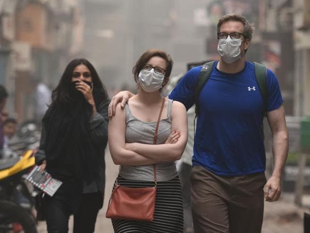 A few companies were thriving from the heavy smog hanging over Delhi earlier this month -- providers of face masks and air purifiers have seen sales soar. (Arun Sharma/HT Photo) A few companies were thriving from the heavy smog hanging over Delhi earlier this month -- providers of face masks and air purifiers have seen sales soar. (Arun Sharma/HT Photo)