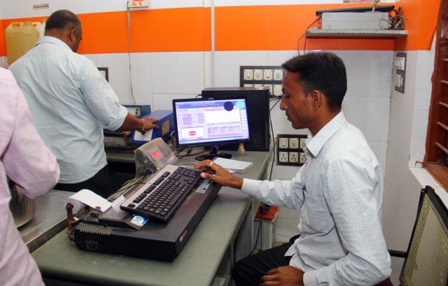 Sabar Dairy’s milk collection center at Akodara uses a special software to keep account of milk supplied by local farmers. Payment is done through e-banking on the every tenth day. (Siddharaj Solanki/HT Photo) Sabar Dairy’s milk collection center at Akodara uses a special software to keep account of milk supplied by local farmers. Payment is done through e-banking on the every tenth day. (Siddharaj Solanki/HT Photo)