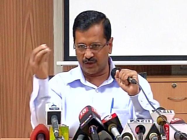 Delhi chief minister and AAP convenor Arvind Kejriwal hit out at the BJP government over the demonetisation of Rs 500 and Rs 1,000 banknotes, in New Delhi on Saturday.(ANI) Delhi chief minister and AAP convenor Arvind Kejriwal hit out at the BJP government over the demonetisation of Rs 500 and Rs 1,000 banknotes, in New Delhi on Saturday.(ANI)