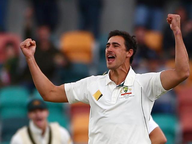 Australia's Mitchell Starc took three wickets in ten balls to stall South Africa. (REUTERS) Australia's Mitchell Starc took three wickets in ten balls to stall South Africa. (REUTERS)