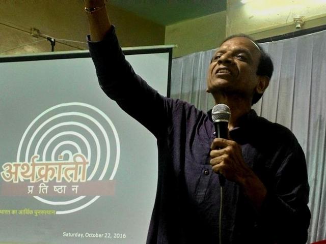 Anil Bokil is a mechanical engineer turned financial theorist. He heads the Pune-based group Arthakranti Sansthan that advocates financial reforms in India. (Picture courtesy: Facebook) Anil Bokil is a mechanical engineer turned financial theorist. He heads the Pune-based group Arthakranti Sansthan that advocates financial reforms in India. (Picture courtesy: Facebook)