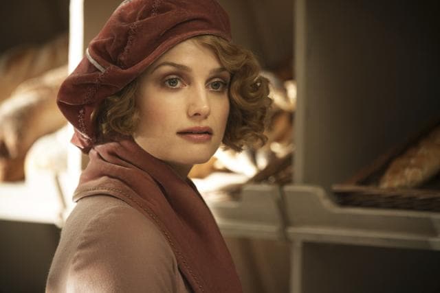 This image released by Warner Bros. Entertainment shows Alison Sudol in a scene from, Fantastic Beasts and Where to Find Them. (AP) This image released by Warner Bros. Entertainment shows Alison Sudol in a scene from, Fantastic Beasts and Where to Find Them. (AP)