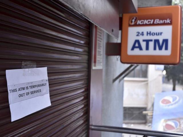 The ministry also advised banks to increase cash withdrawal limits in ATMs to Rs 2,500 per day in recalibrated ATMs. People were able to withdraw only upto Rs 2,000 so far. (Arun Sharma/HT Photo) The ministry also advised banks to increase cash withdrawal limits in ATMs to Rs 2,500 per day in recalibrated ATMs. People were able to withdraw only upto Rs 2,000 so far. (Arun Sharma/HT Photo)
