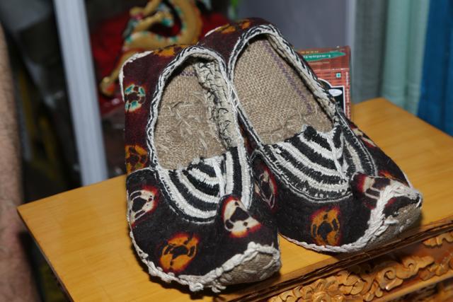 These traditional Ladakhi shoes with intricate patterns will keep you warm this winter. Price: Rs 1200. Pavilion: Jammu and Kashmir. (Amal KS/HT Photo)