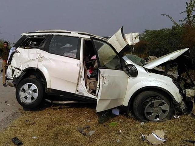 Harjot Singh’s Mahindra XUV, which has a burst tyre, collided with a Ford Figo driven by an Army official, killing all women occupants.(HT Photo)