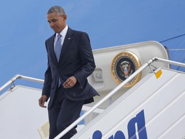 US President Barack Obama arrives aboard Air Force One at the Eleftherios Venizelos International airport in Athens on Tuesday. (Reuters) US President Barack Obama arrives aboard Air Force One at the Eleftherios Venizelos International airport in Athens on Tuesday. (Reuters)
