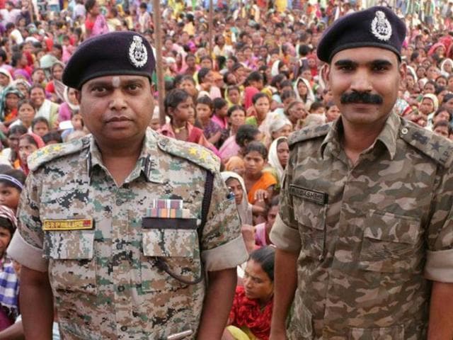 Bastar inpector-general of police SRP Kalluri, left, with his colleague Superintendent of Police RN Dash.(HT File Photo)