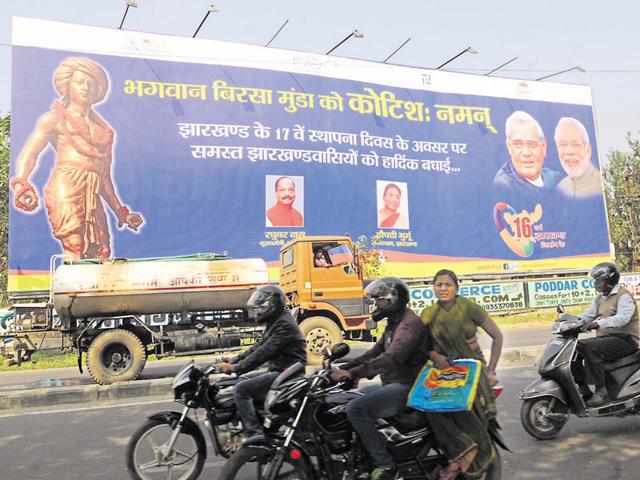 A Jharkhand government hoarding near Morhabadi ground in Ranchi greets people on the occasion of Statehood Day. (Diwakar Prasad/ HT Photo) A Jharkhand government hoarding near Morhabadi ground in Ranchi greets people on the occasion of Statehood Day. (Diwakar Prasad/ HT Photo)