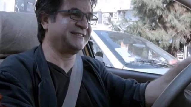 A still from Iranian film Taxi directed and acted by Jafar Panahi. (YouTube) A still from Iranian film Taxi directed and acted by Jafar Panahi. (YouTube)