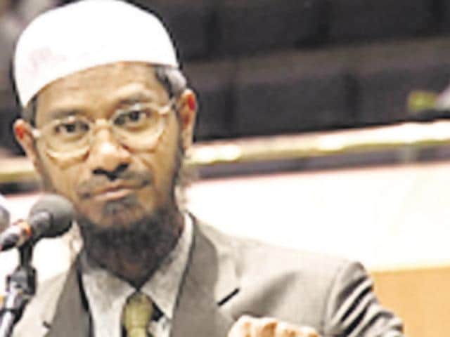 Televangelist Zakir Naik’s IRF headquarter is located in Dongri and its activities were investigated on chief minister Devendra Fadnavis’ orders.(File photo) Televangelist Zakir Naik’s IRF headquarter is located in Dongri and its activities were investigated on chief minister Devendra Fadnavis’ orders.(File photo)