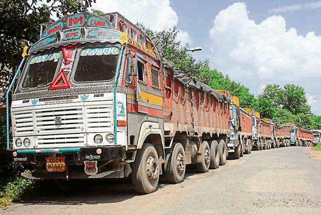 Truck operators in Delhi-NCR claimed that 50% of their 4.5 lakh trucks have come to a standstill.