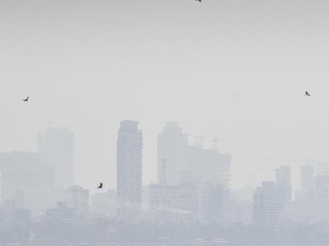 Researchers attributed the rise in pollution to a drop in overnight wind speed. (HT FILE PHOTO) Researchers attributed the rise in pollution to a drop in overnight wind speed. (HT FILE PHOTO)