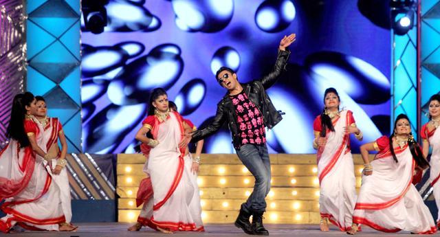 Actor Ranveer Singh performing at an event (HT File Photo) Actor Ranveer Singh performing at an event (HT File Photo)