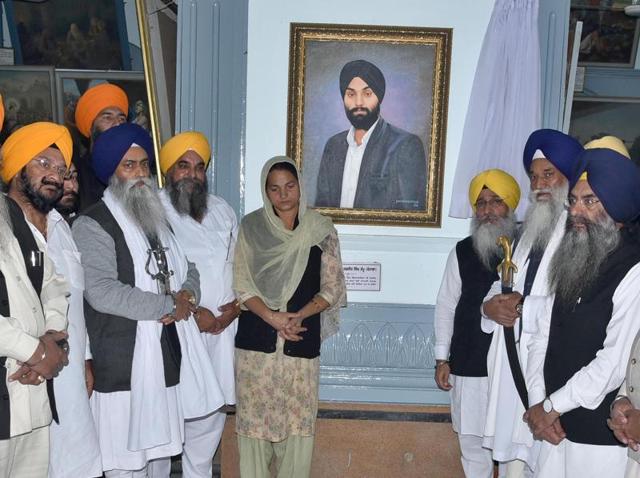Portrait of Jasjit Singh Jammu, who was killed in police firing, installed at Central Sikh Museum in Amritsar on Thursday. (HT Photo)