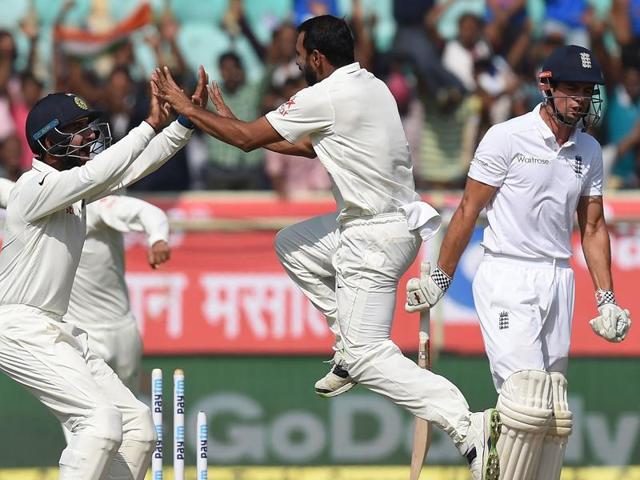 Mohammed Shami got the big wicket of England skipper Alastair Cook for 2 on the second day of the Vizag Test.(AFP)