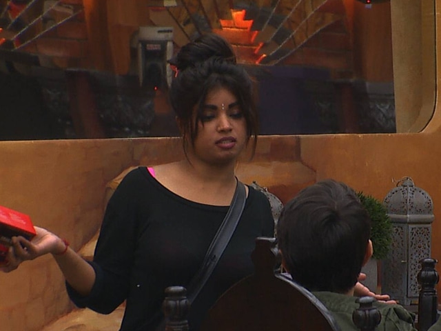 Lokeesh Kumari Sharma during her argument with Rohan and Rahul. Lokeesh Kumari Sharma during her argument with Rohan and Rahul.