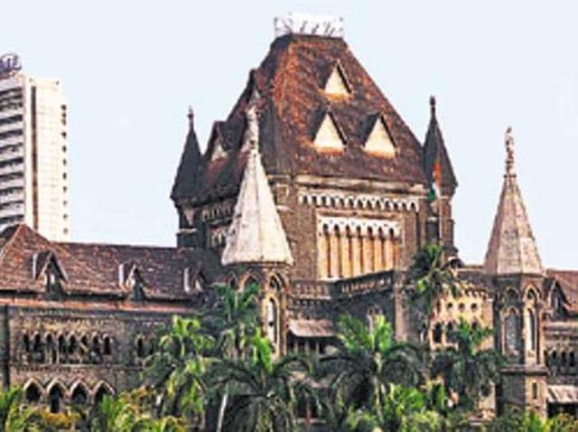 The bench said that the police commissioner must ensure that in future, such complainants are not forced to “run from pillar to post.”(HT file photo)