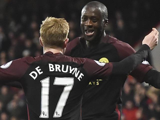 Manchester City's Yaya Toure scores the first goal against Crystal Palace in their Premier League match on Saturday.(REUTERS)