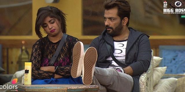 Manu is very upset with Lokesh’s eviction. (Colors)