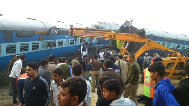 Rescue operations under way at the site of accident (HT Photo) Rescue operations under way at the site of accident (HT Photo)