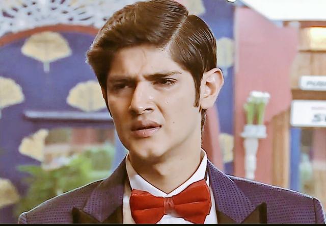 Rohan crying after Karan’s eviction (COLORS) Rohan crying after Karan’s eviction (COLORS)