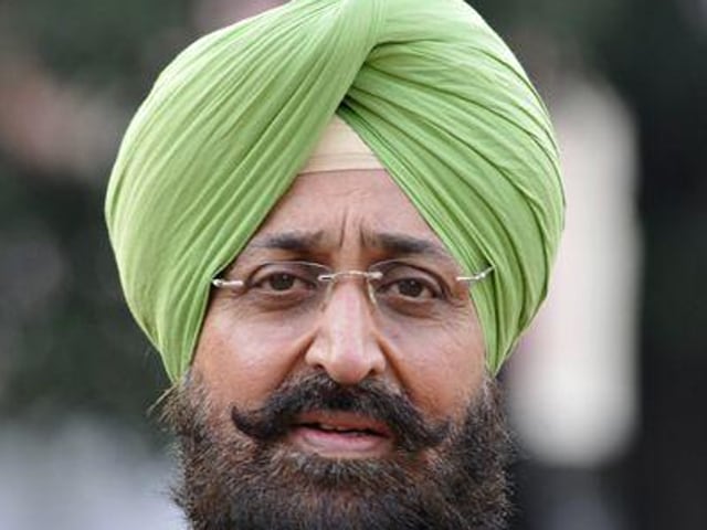 Bajwa squared up with Amarinder in the open at the meeting of the 34-member state election committee over tickets to “turncoats”. (HT Photo) Bajwa squared up with Amarinder in the open at the meeting of the 34-member state election committee over tickets to “turncoats”. (HT Photo)