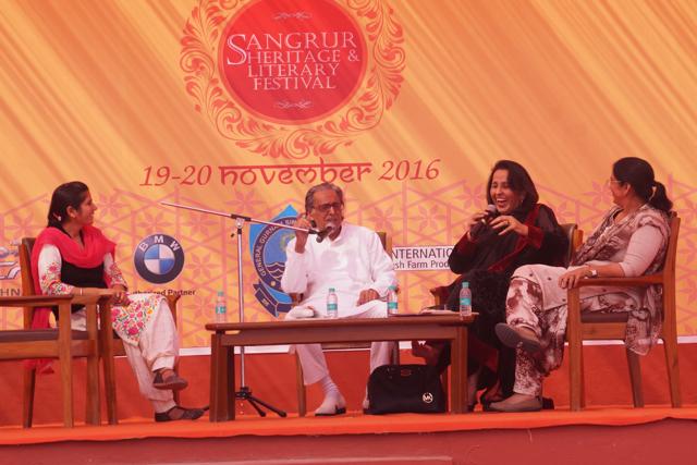 Artist Imroz (Centre) at Sangrur Heritage and Literary Festival that concluded on Sunday.(HT Photo)